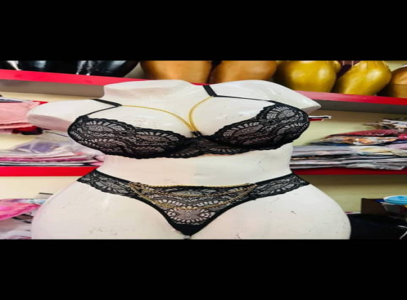 50% DE REDUCTION SUR LES ENSEMBLES DE NUISETTE SLIP ET SOUTIENT CHEZ BOB'S LIINGERIE